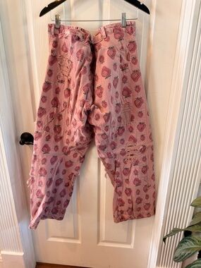 Magnolia Pearl Pink Strawberry Print Distressed Pants